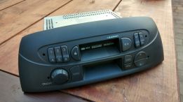 693138539_1_261x203_radio-kasetowe-fabryczne-blaupunkt-fiat-punto-2-piotrkow-trybunalski.jpg